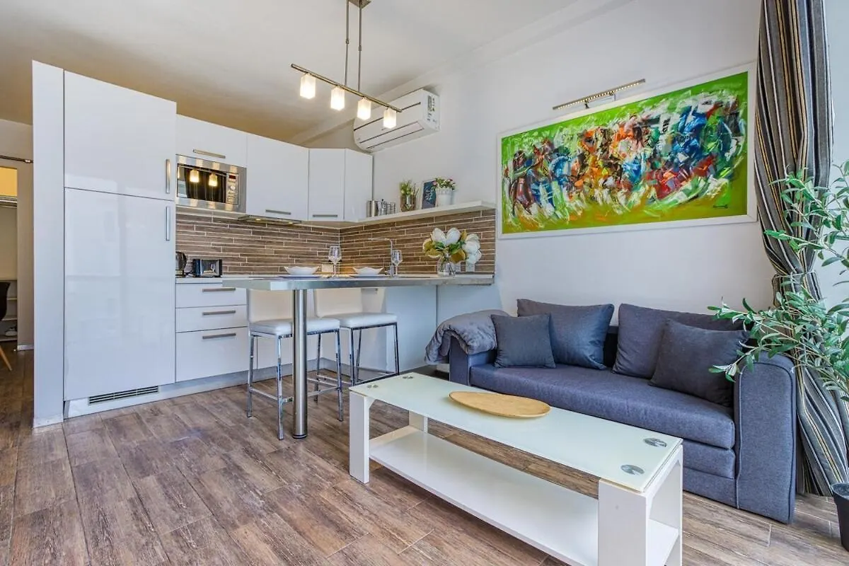 Stylish 1Bedroom Studio In The Heart Of St Julians 302 location